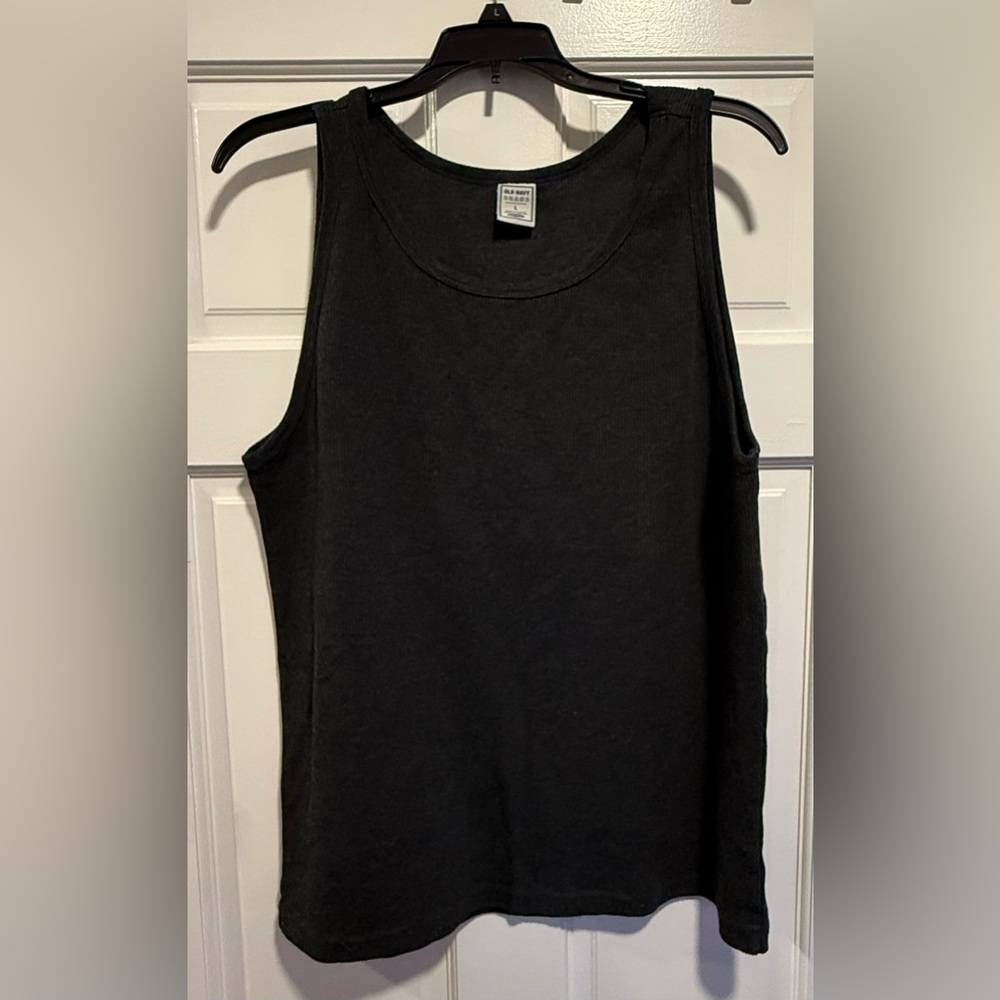 Mens Large Old Navy Brand Ribbed Dark Gray Tank Top or Undershirt Used